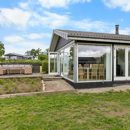 Dusine - 340m From The Sea By Interhome
